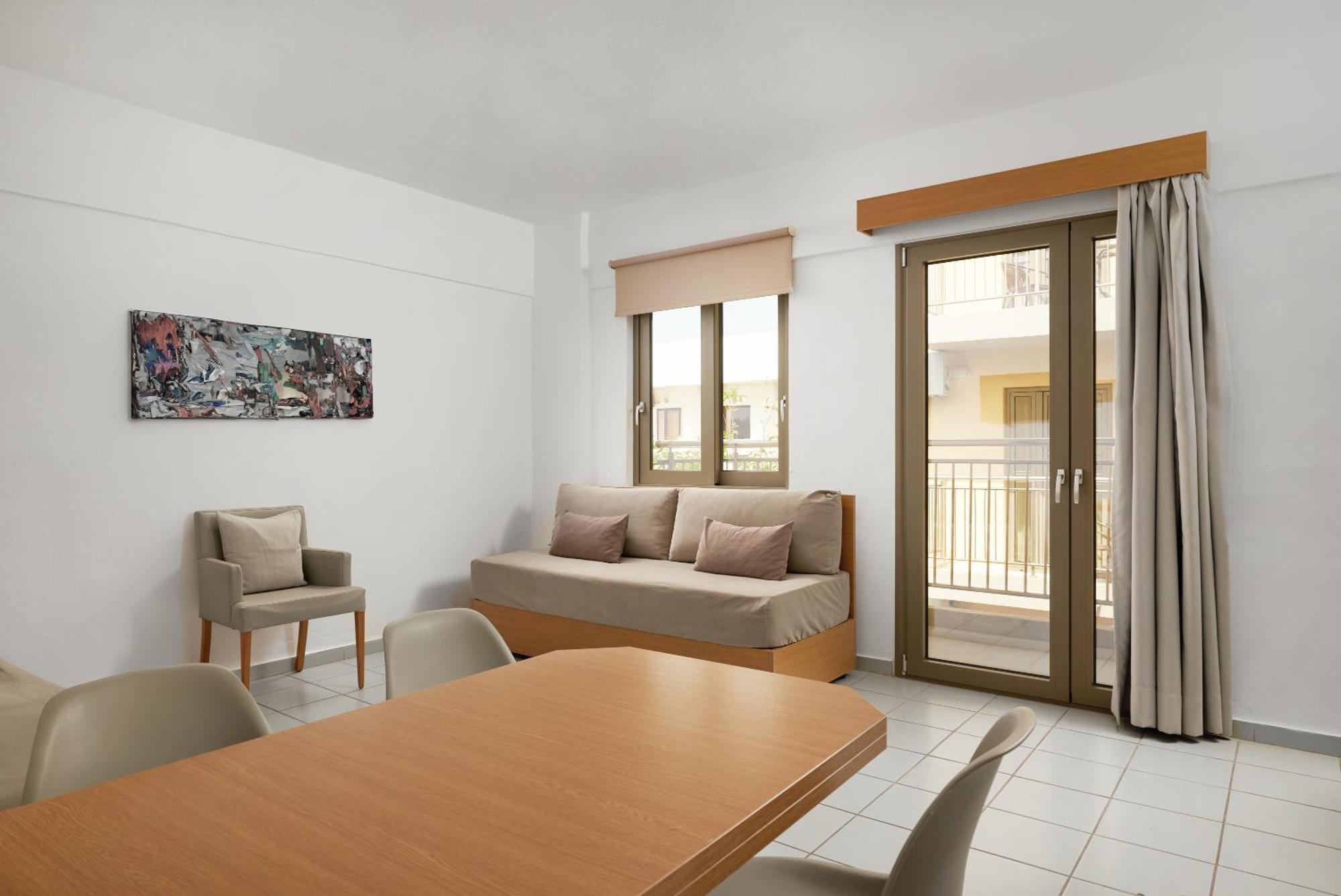 Acropolis Apartments Херсонісос Екстер'єр фото