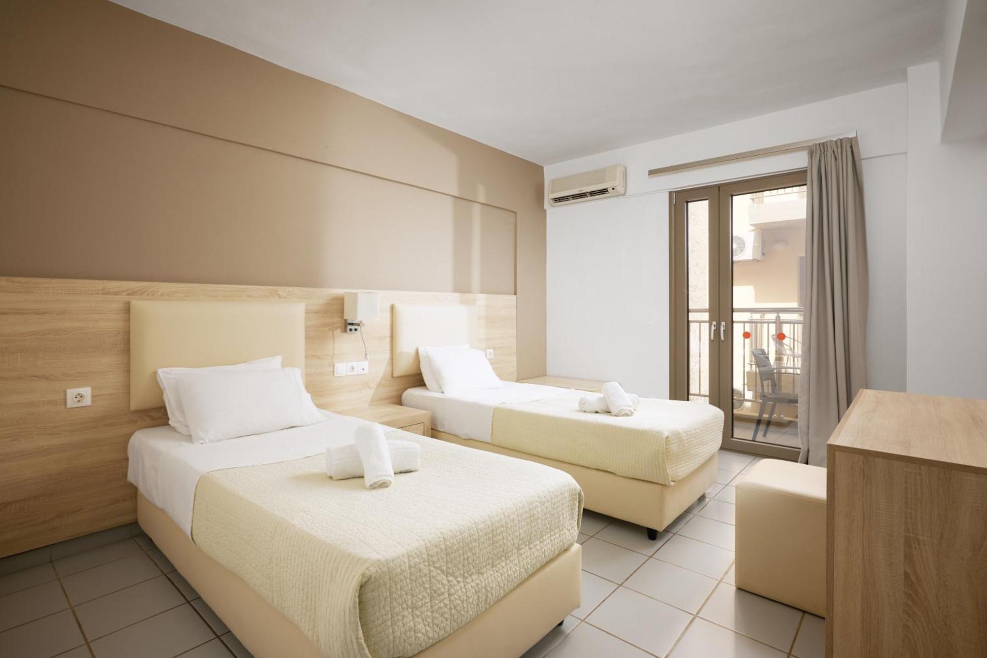 Acropolis Apartments Херсонісос Екстер'єр фото